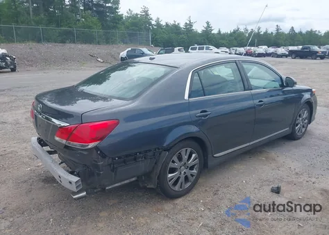 2011 Toyota Avalon z USA, uszkodzony, nr VIN 4T1BK3DBXBU410053